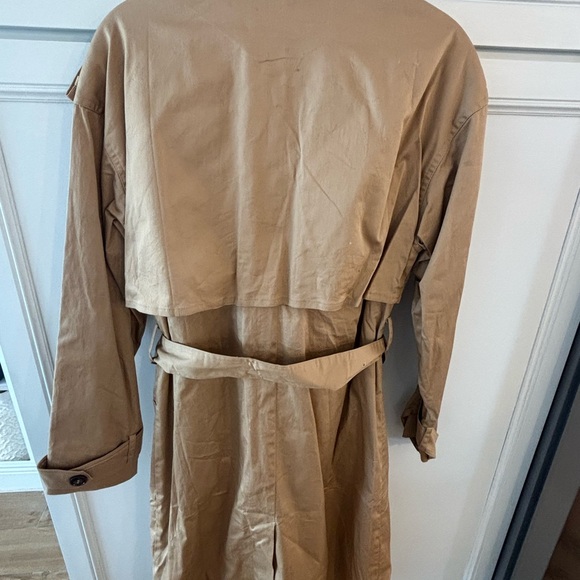 Vici Business Affairs Double-Breasted Tan Trench Coat NWOT - Picture 4 of 6